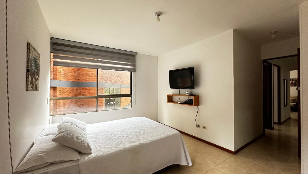 417AP Alquiler de apartamento en Medellín, sector El Poblado, barrio oviedo, 3 habitaciónes, AMOBLADO . (14)