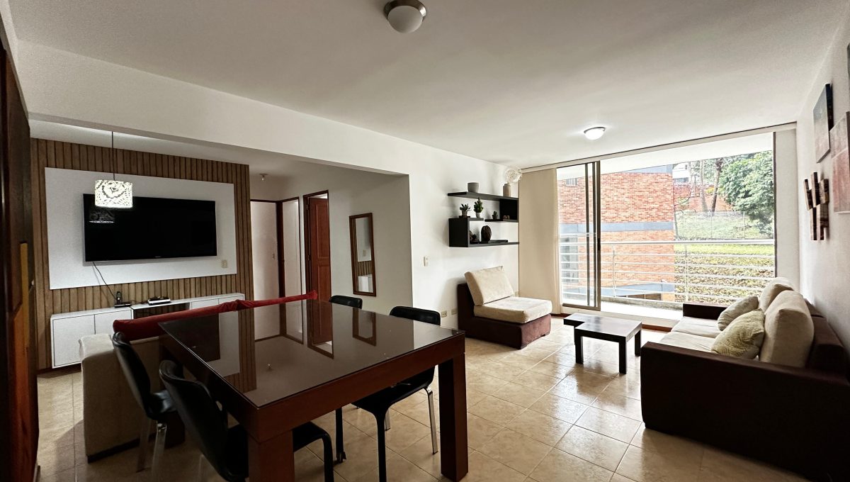 417AP Alquiler de apartamento en Medellín, sector El Poblado, barrio oviedo, 3 habitaciónes, AMOBLADO . (1)